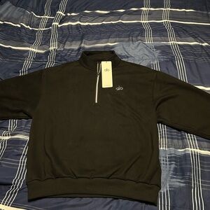 ALO Yoga Men's Black quarter zip